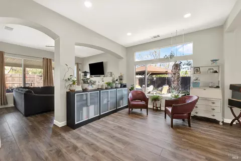 Entry Way - 2045 Keel Ct, Dixon, CA 95620 photo 1 of 2