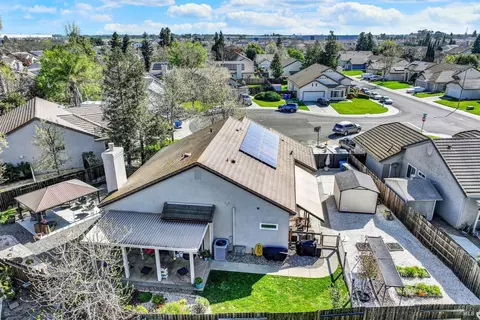 View/Area - 2045 Keel Ct, Dixon, CA 95620 photo 3 of 9
