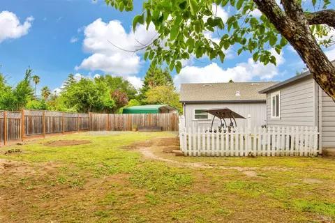 Exterior - 233 Dechene Ave, Sonoma, CA 95476 photo 6 of 6