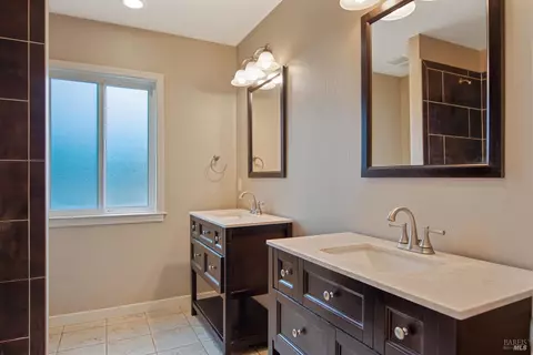 Bath - 233 Dechene Ave, Sonoma, CA 95476 photo 1 of 3
