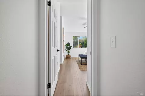 Entry Way - 1056 Esparto Ct, Windsor, CA 95492 photo 3 of 3