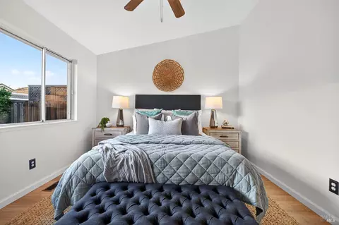 Bedroom - 1056 Esparto Ct, Windsor, CA 95492 photo 3 of 4