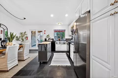 Kitchen - 1056 Esparto Ct, Windsor, CA 95492 photo 1 of 5