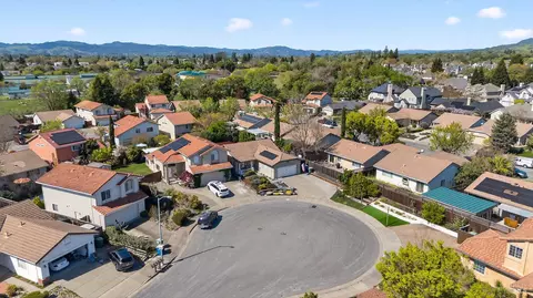 View/Area - 1056 Esparto Ct, Windsor, CA 95492 photo 4 of 4