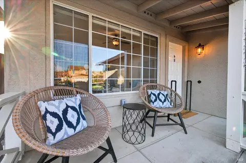 Exterior - 1056 Esparto Ct, Windsor, CA 95492 photo 7 of 16