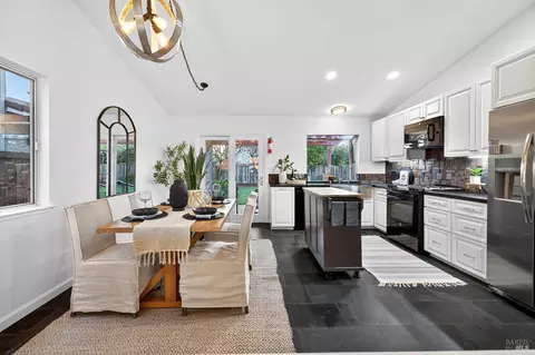 Dining - 1056 Esparto Ct, Windsor, CA 95492 photo 1 of 2