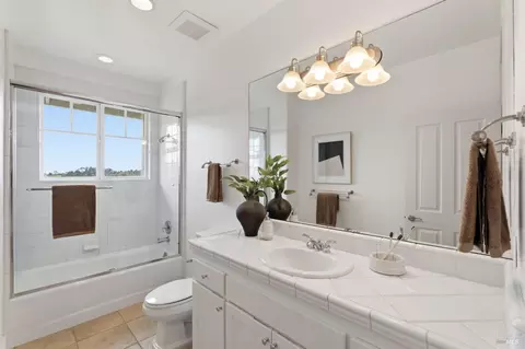 Bath - 711 Forest Way, Mill Valley, CA 94941 photo 1 of 3