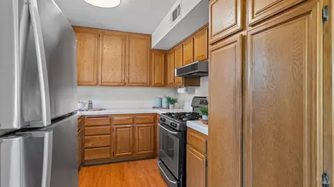 Kitchen - 215 Apollo #1, Hercules, CA 94547 photo 1 of 4