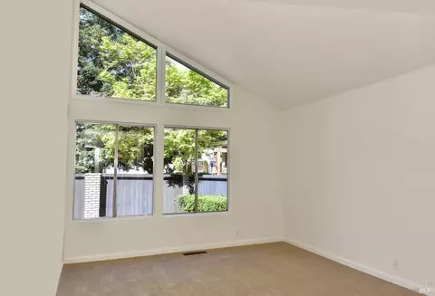 572 Este Madera Dr, Sonoma, CA 95476 photo 13