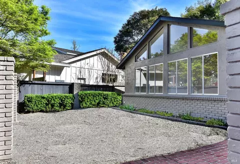 572 Este Madera Dr, Sonoma, CA 95476 photo 3