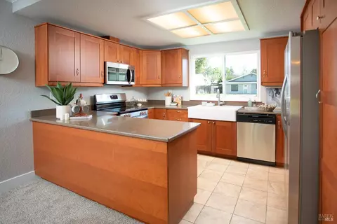 Kitchen - 1135 Dawson Dr, Dixon, CA 95620 photo 1 of 5