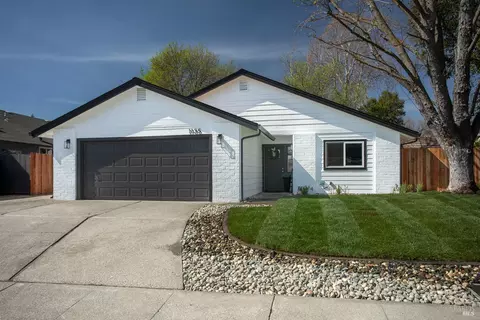 1135 Dawson Dr, Dixon, CA 95620