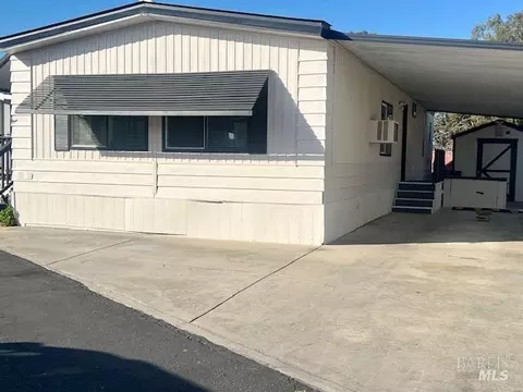 50 River Rd, Rio Vista, CA 94571