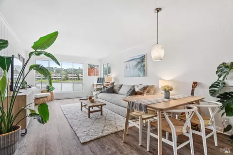 621 Larkspur Plaza Dr, Larkspur, CA 94939