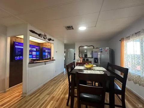 121 Century Ct, Fairfield, CA 94533 photo 5