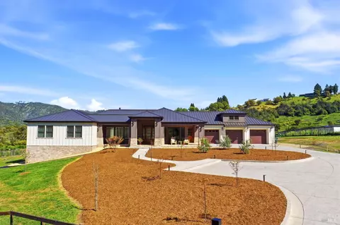 3932 Silver Fox Ct, Santa Rosa, CA 95403