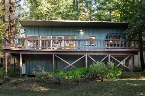 46801 Ocean View Dr, Gualala, CA 95445