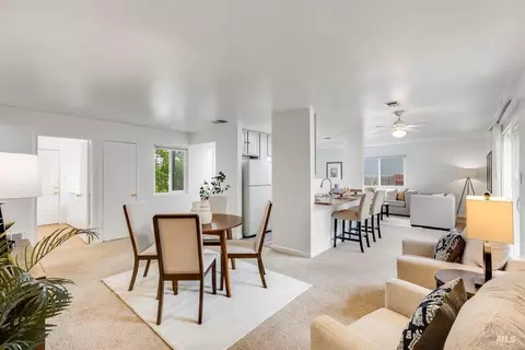 Dining - 1900 Alice Dr, Vallejo, CA 94589 photo 3 of 6