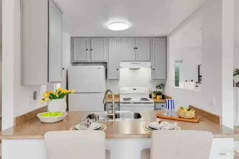 Kitchen - 1900 Alice Dr, Vallejo, CA 94589 photo 1 of 6