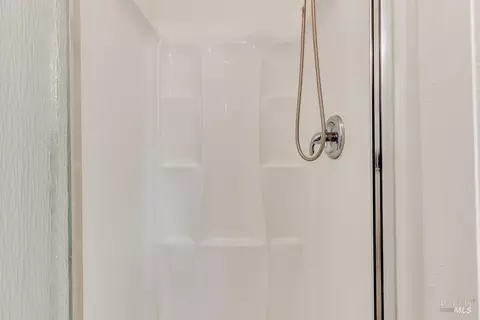 Bath - 1900 Alice Dr, Vallejo, CA 94589 photo 6 of 6