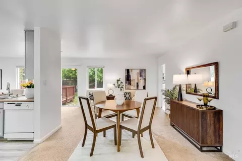 Dining - 1900 Alice Dr, Vallejo, CA 94589 photo 5 of 6