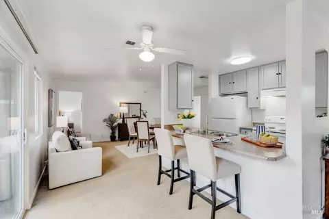 Dining - 1900 Alice Dr, Vallejo, CA 94589 photo 1 of 6