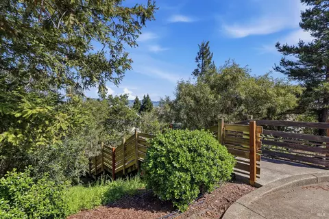 Exterior - 1193 Brighton View Cir, Petaluma, CA 94952 photo 8 of 11