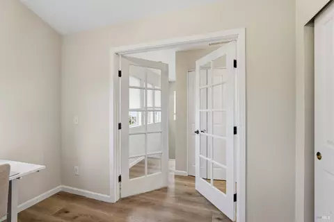Entry Way - 1193 Brighton View Cir, Petaluma, CA 94952 photo 2 of 2