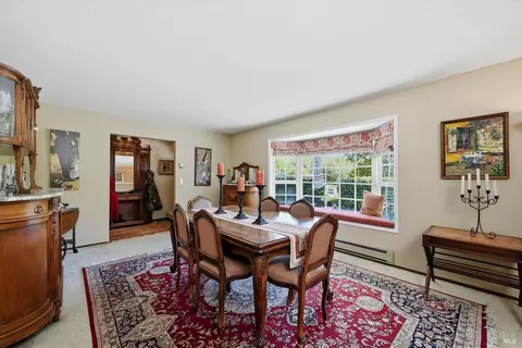 Dining - 4320 Roblar Rd, Petaluma, CA 94952 photo 3 of 6