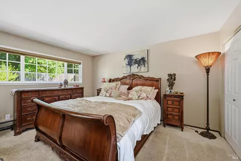 Bedroom - 4320 Roblar Rd, Petaluma, CA 94952 photo 5 of 5