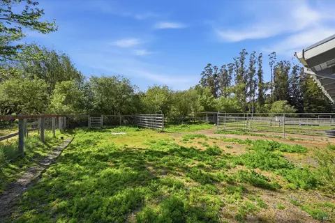 Exterior - 4320 Roblar Rd, Petaluma, CA 94952 photo 18 of 24