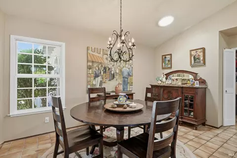 Dining - 4320 Roblar Rd, Petaluma, CA 94952 photo 6 of 6