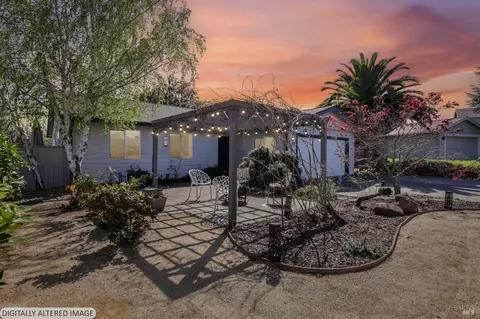 212 Eaton Ct, Benicia, CA 94510