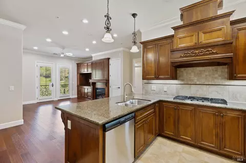 Kitchen - 1139 Symphony Way, Vallejo, CA 94591 photo 5 of 5