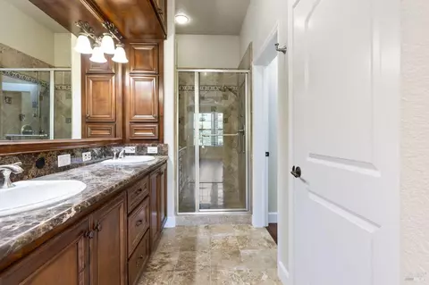 Bath - 1139 Symphony Way, Vallejo, CA 94591 photo 2 of 2