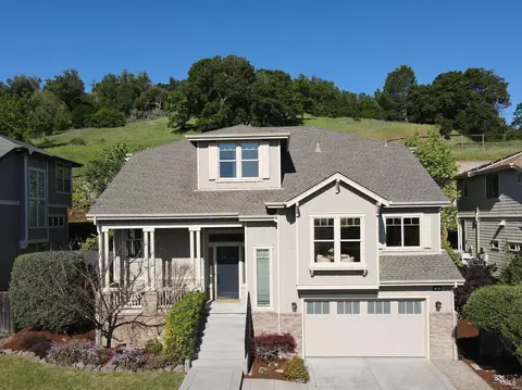 35 Pearl Ct, Novato, CA 94947
