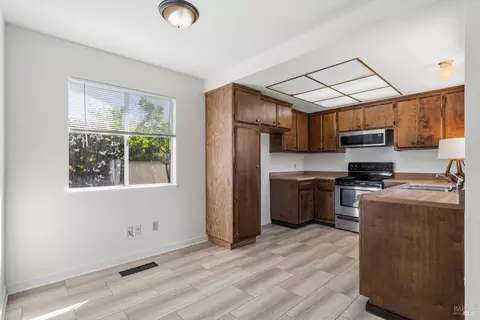 171 Chablis Way, Cloverdale, CA 95425 photo 10