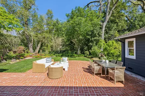 Exterior - 14 Sylvan Ln, Ross, CA 94957 photo 14 of 26