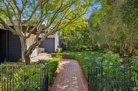 Exterior - 14 Sylvan Ln, Ross, CA 94957 photo 4 of 26