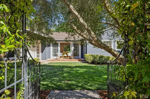 Exterior - 14 Sylvan Ln, Ross, CA 94957 photo 24 of 26