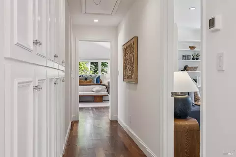 Entry Way - 14 Sylvan Ln, Ross, CA 94957 photo 3 of 4