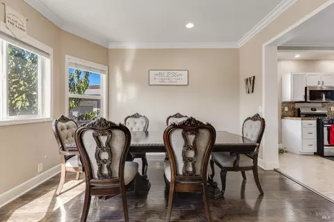 Dining - 1208 Florida St, Vallejo, CA 94590 photo 1 of 3