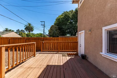 Exterior - 1208 Florida St, Vallejo, CA 94590 photo 5 of 6