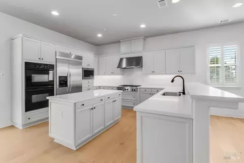 Kitchen - 5229 Sunridge Dr, Fairfield, CA 94534 photo 2 of 8