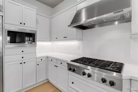 Kitchen - 5229 Sunridge Dr, Fairfield, CA 94534 photo 5 of 8