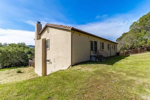 Exterior - 5229 Sunridge Dr, Fairfield, CA 94534 photo 5 of 13