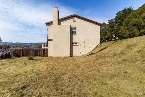 Exterior - 5229 Sunridge Dr, Fairfield, CA 94534 photo 9 of 13