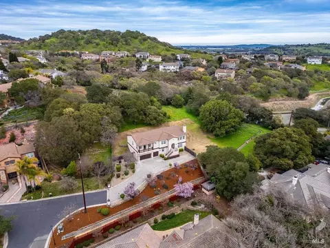 View/Area - 5229 Sunridge Dr, Fairfield, CA 94534 photo 3 of 4