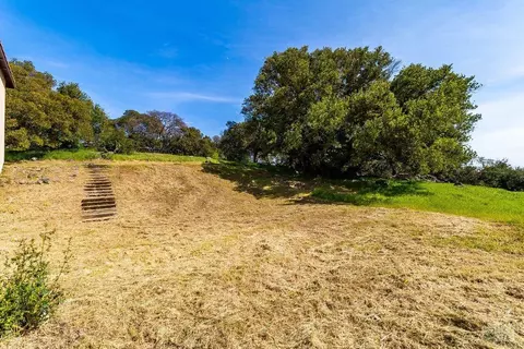 Exterior - 5229 Sunridge Dr, Fairfield, CA 94534 photo 11 of 13