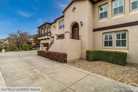 Exterior - 5229 Sunridge Dr, Fairfield, CA 94534 photo 3 of 13